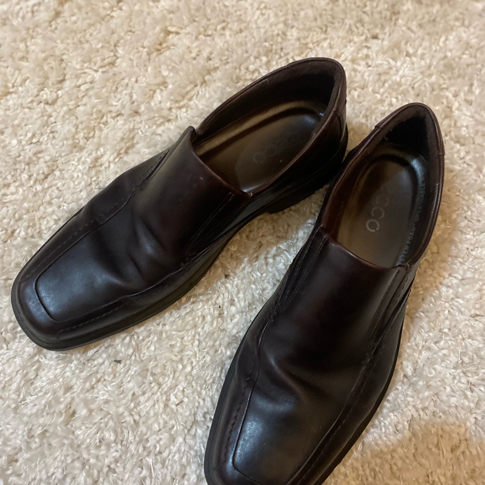 Ecco genuine, leather men’s dress shoes